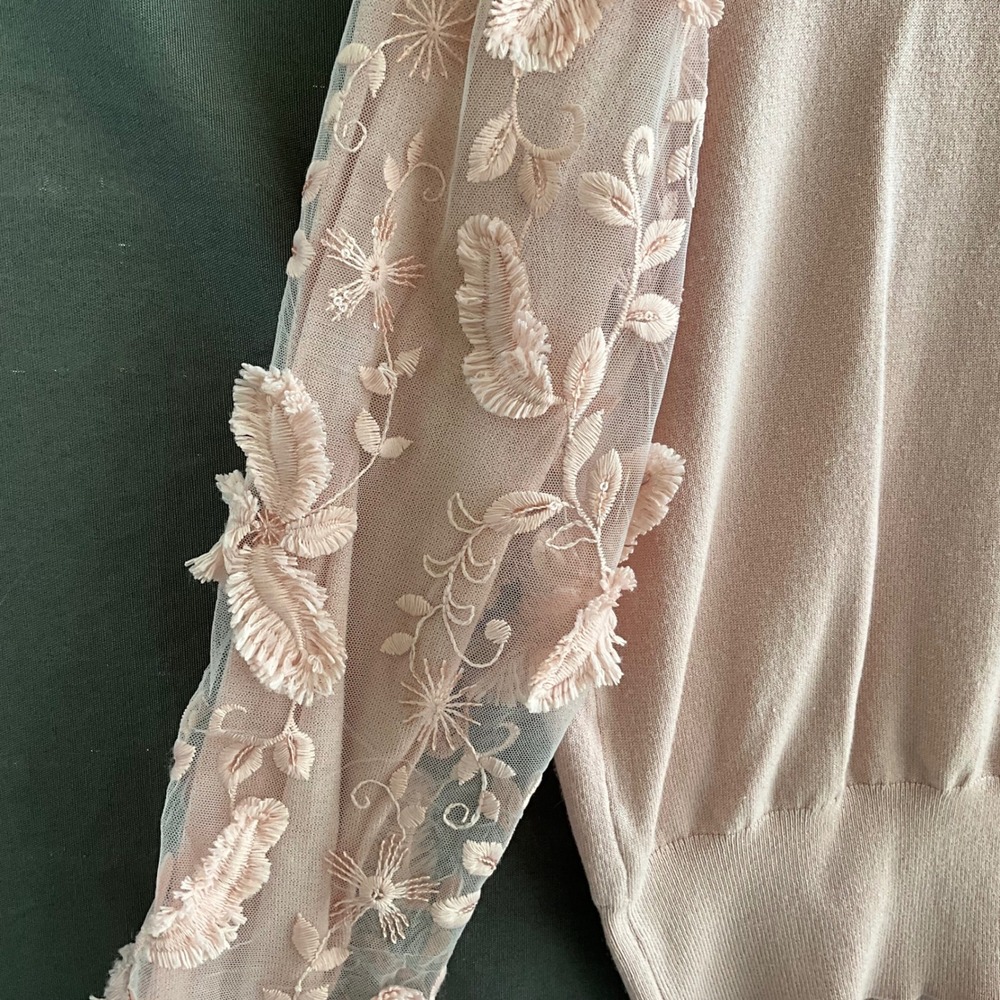 Joseph A. Blush Pink Mock Neck Sweater 3D Floral Sheer Mesh Sleeves M Fairycore - Picture 2 of 10
